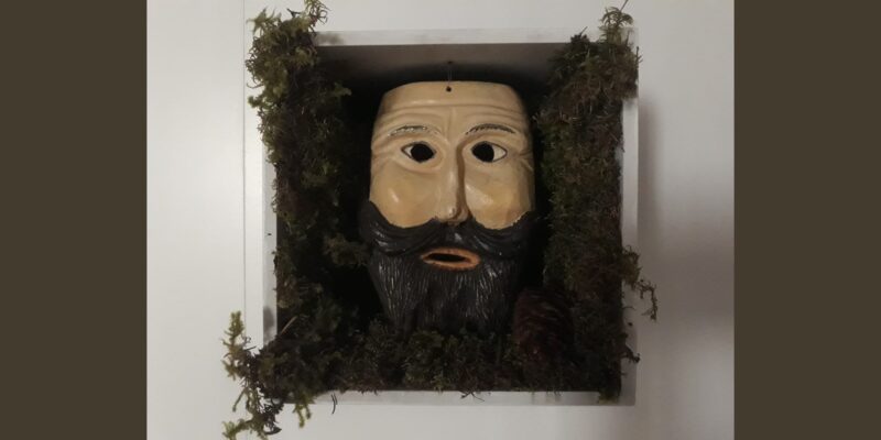 Con la maschera sul naso <br> Magia e tradizione
